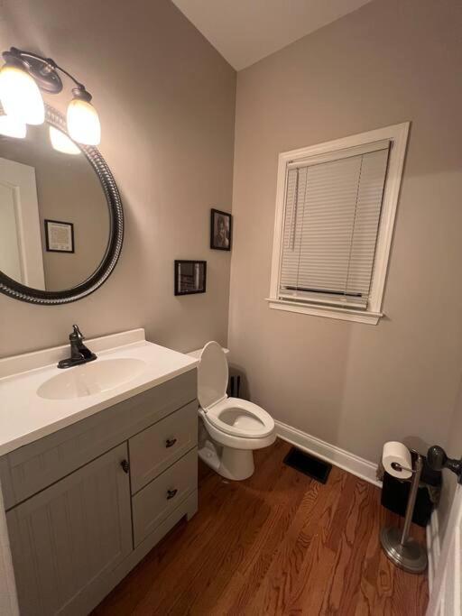 Spacious Gorgeous 3bd With Large Deck Close To Everything Atlanta
