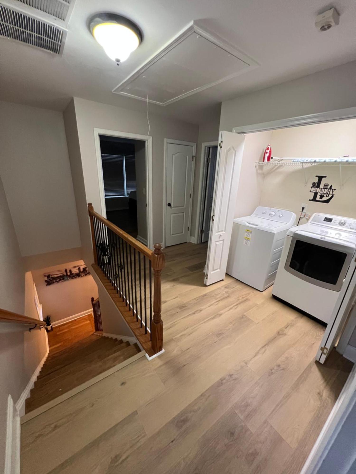 Casa vacanze Spacious Gorgeous 3bd With Large Deck Close To Everything